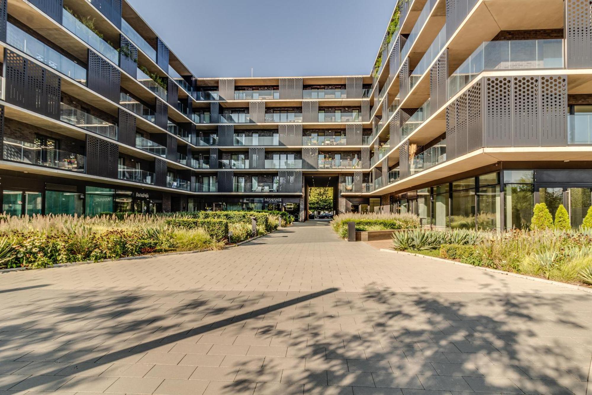Rentplanet - Apartamenty Ksiecia Witolda Wrocław Extérieur photo