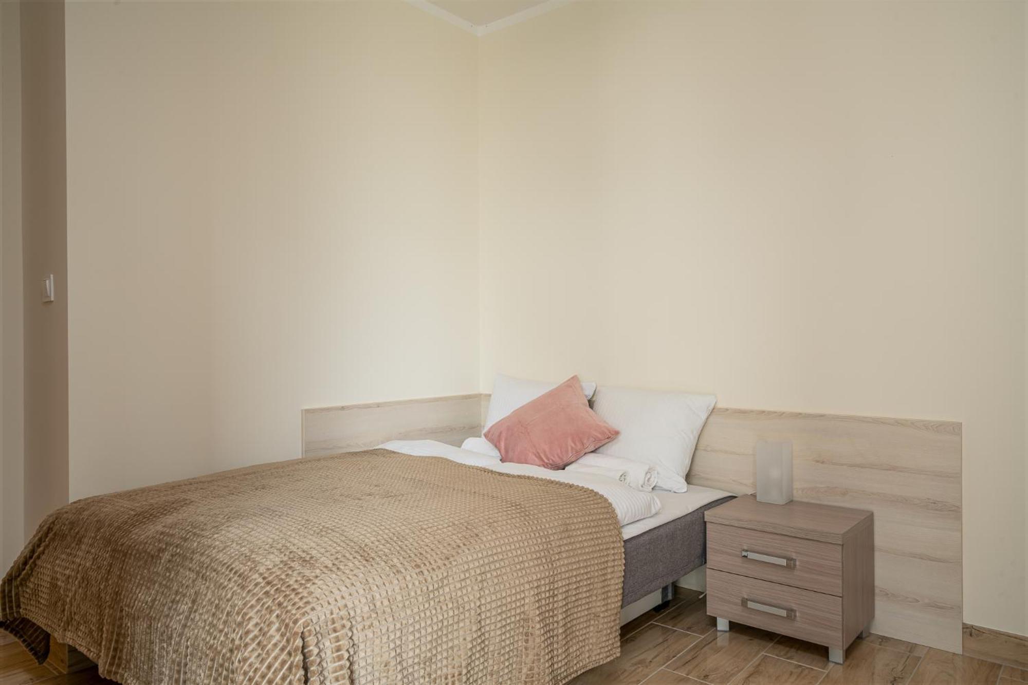 Rentplanet - Apartamenty Ksiecia Witolda Wrocław Extérieur photo